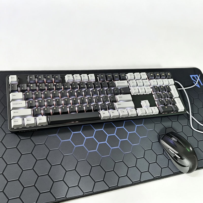 لوحة مفاتيح ألعاب ميكانيكية سل - مراجعة Gaming Keyboard Mechanical وسعره