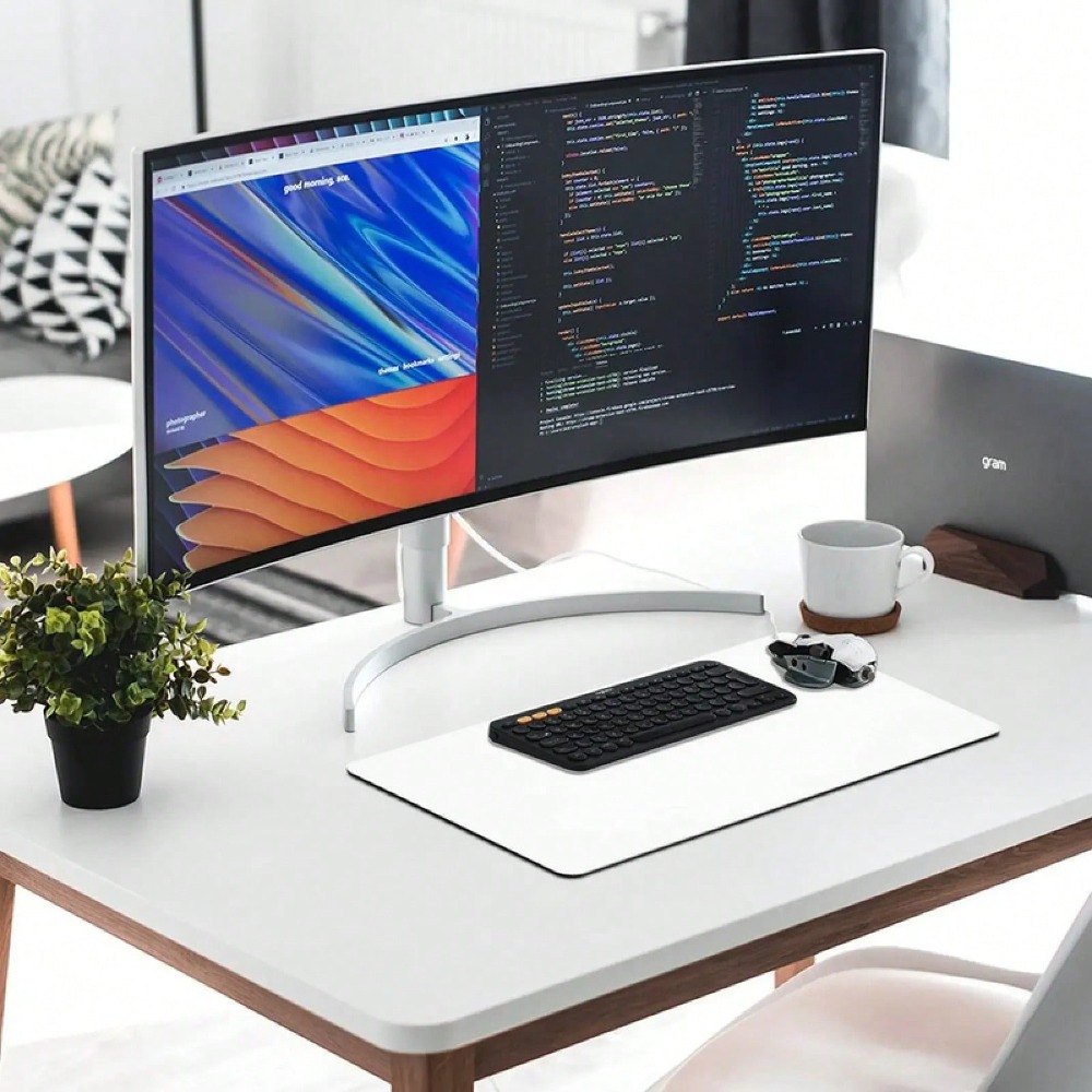 وسادة مكتب مطبوعة بمخالب وردية - مراجعة Gaming Keyboard Typewriter وسعره